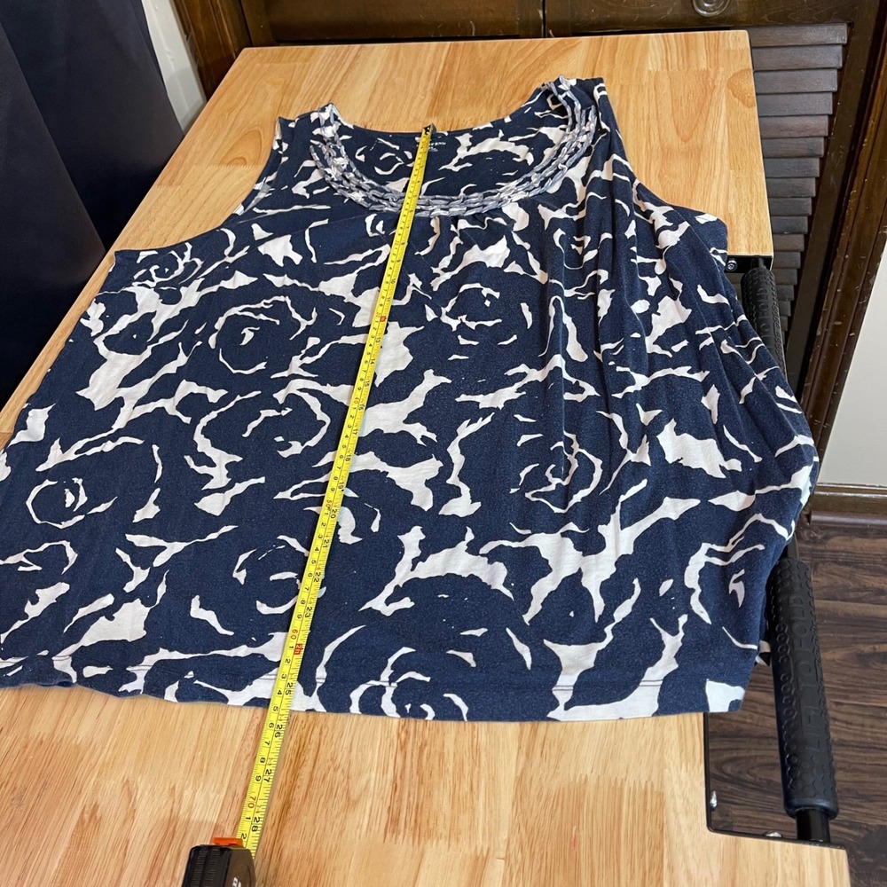 Lands End Womens 2X Navy Blue White Floral Rose Cotton Tank Top Ruffle 20W-22W - Picture 5 of 5